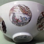 Bowl. Butterfly medallions. Made of famille rose enamelled ceramic, porcelain.