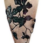 'CLEMATIS ET PAPILLONS' A DAUM FRÈRES CARVED CAMEO GLASS VASE CIRCA 1905