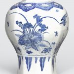 A BLUE AND WHITE OCTAGONAL JAR
