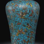 A CLOISONNE ENAMEL VASE (MEIPING) LATE MING DYNASTY