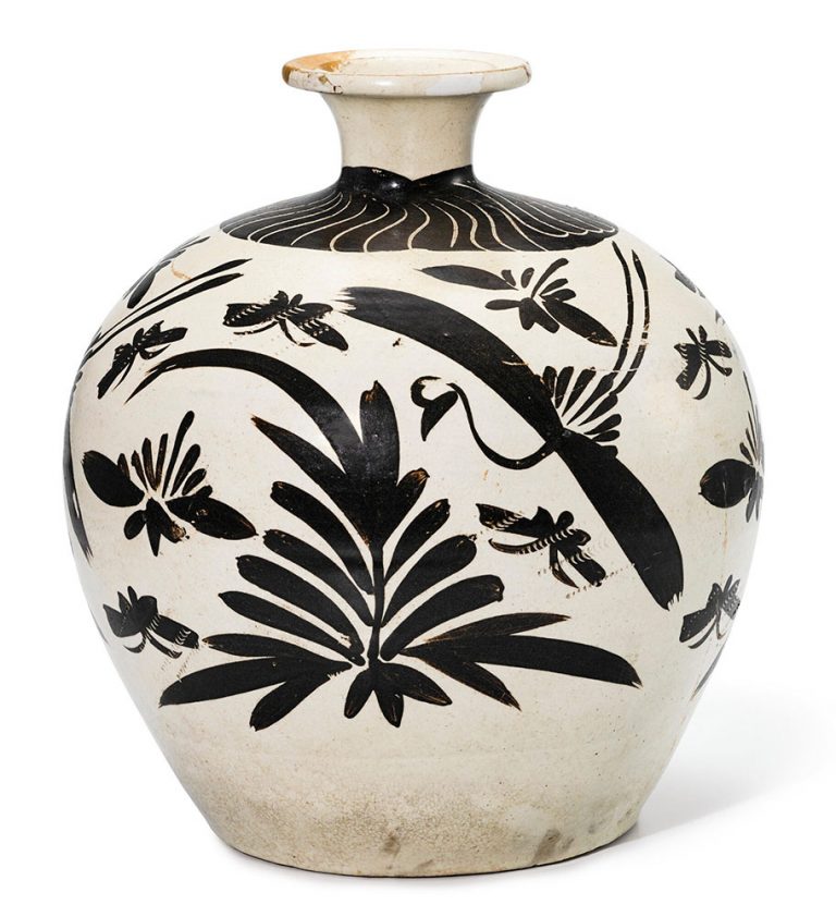 A CIZHOU BLACK-PAINTED 'BIRD AND FLOWER' TULU VASE SONG DYNASTY