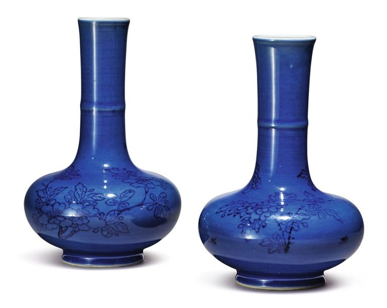 A PAIR OF UNDERGLAZE-BLUE-DECORATED BLUE-GLAZED 'FLORAL' BOTTLE VASES QING DYNASTY, KANGXI PERIOD